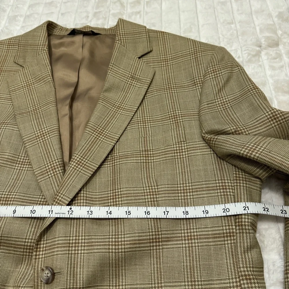 Jos A Bank 42S Plaid Check Silk & Wool Blazer Jacket ~ Career Work Business